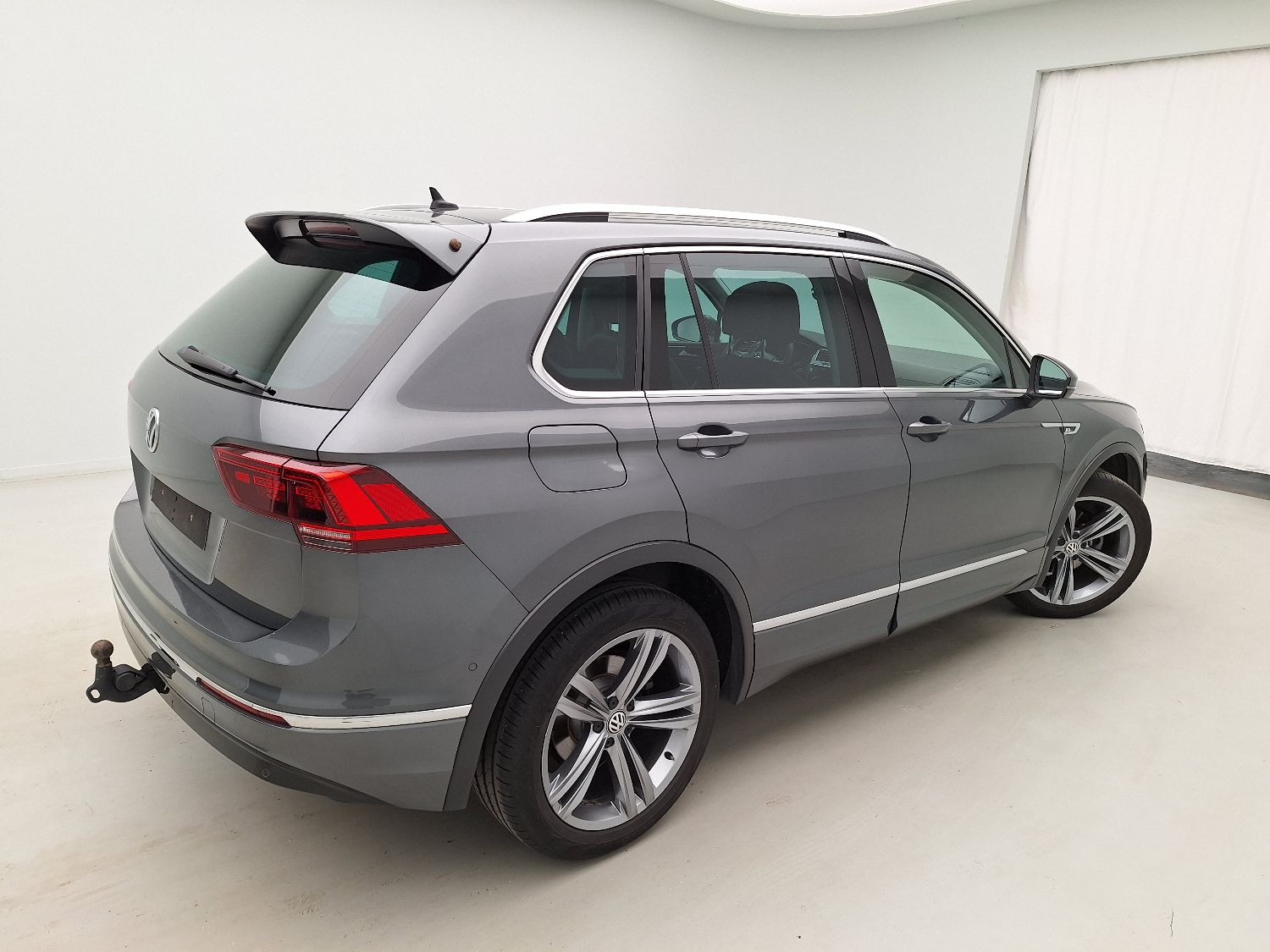 VW, Tiguan '16, Volkswagen Tiguan 1.5 TSI ACT OPF 110kW DSG Platin photo