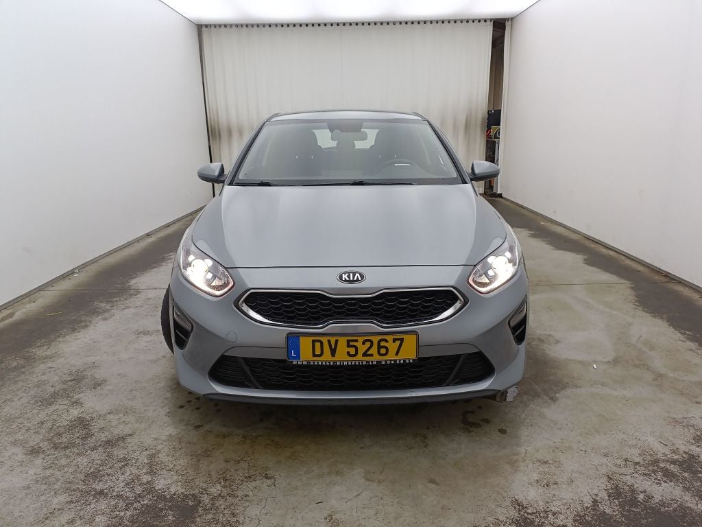 KIA CEED DIESEL - 2018 1.6 CRDi 136 MHEV Navi Edition 5d photo