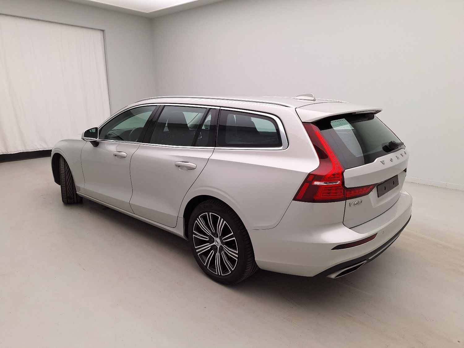 Volvo, V60 '18, Volvo V60 D3 Geartronic Inscription 5d photo