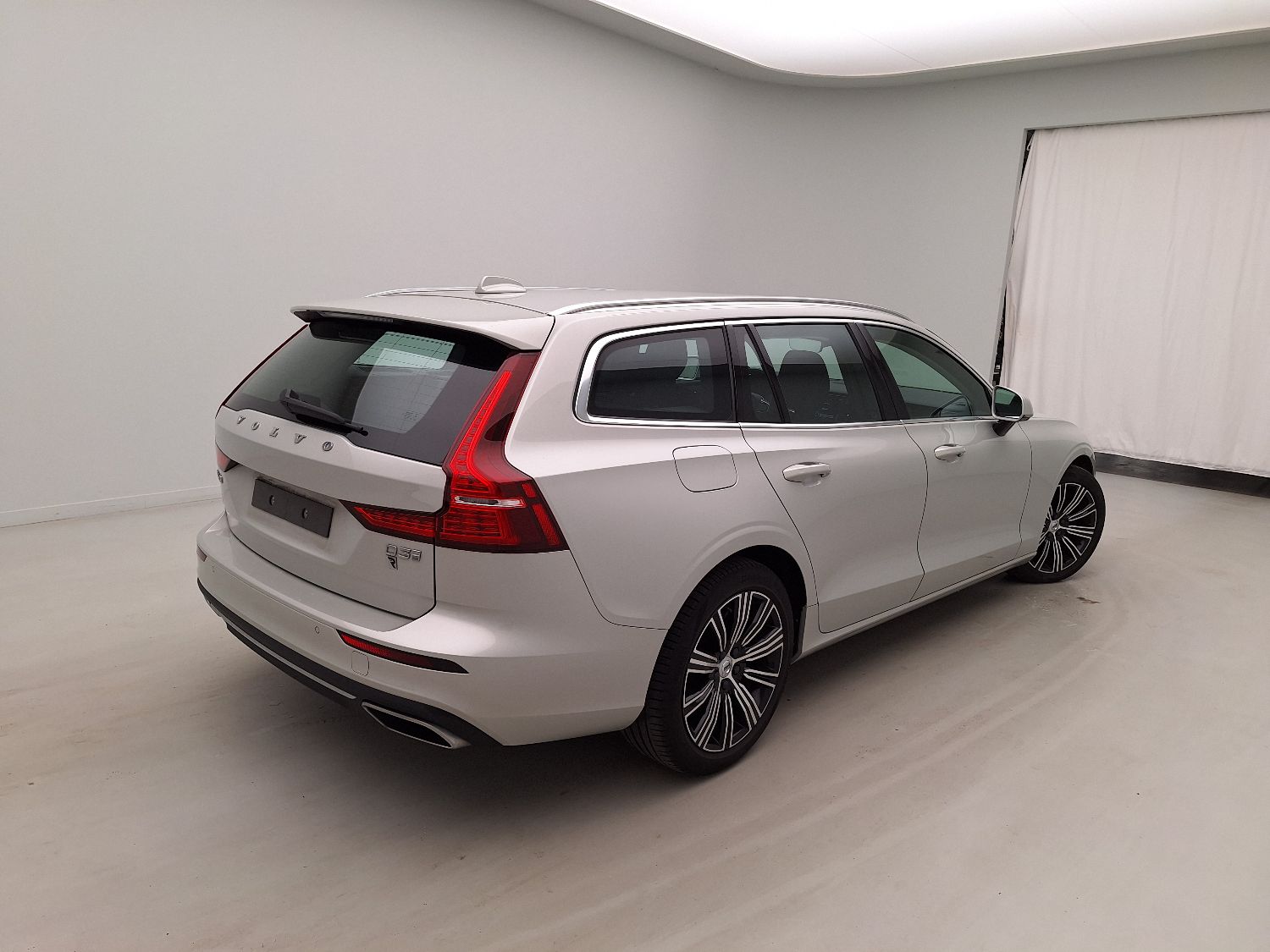 Volvo, V60 '18, Volvo V60 D3 Geartronic Inscription 5d photo