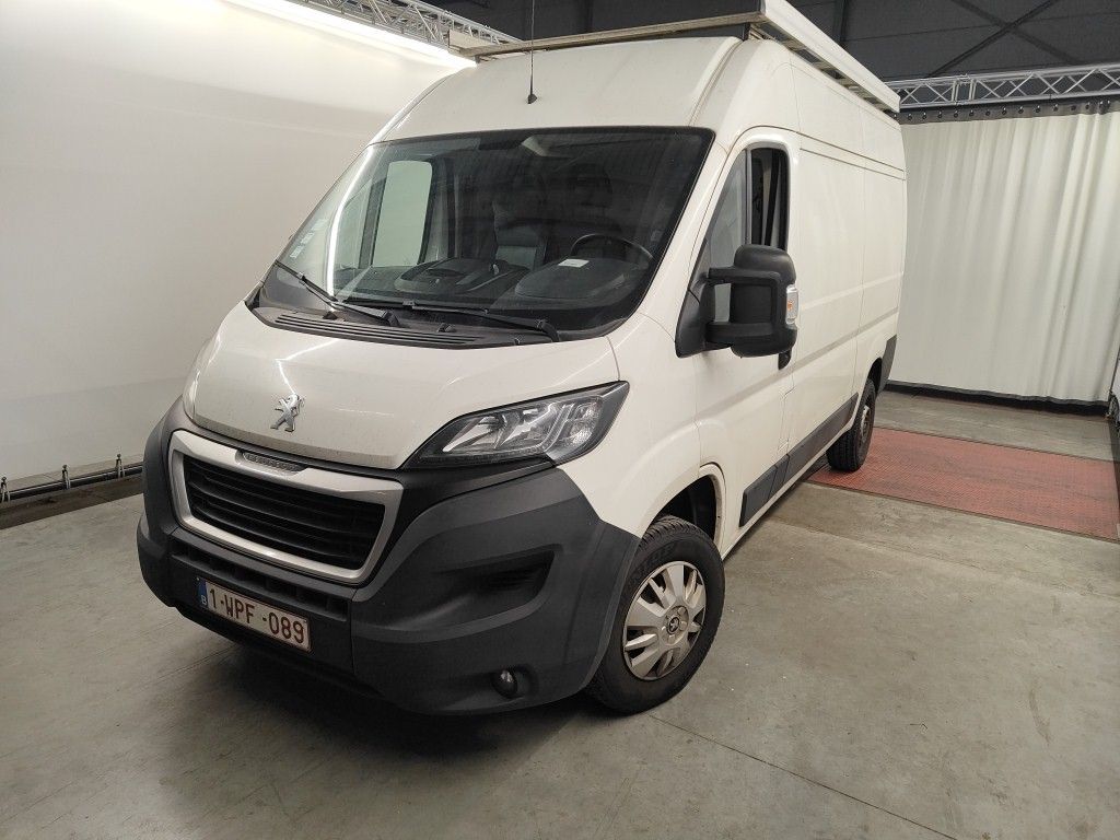 Peugeot Boxer 2.0 BlueHDi SS 130 Premium Pack 335 L2H2 4d