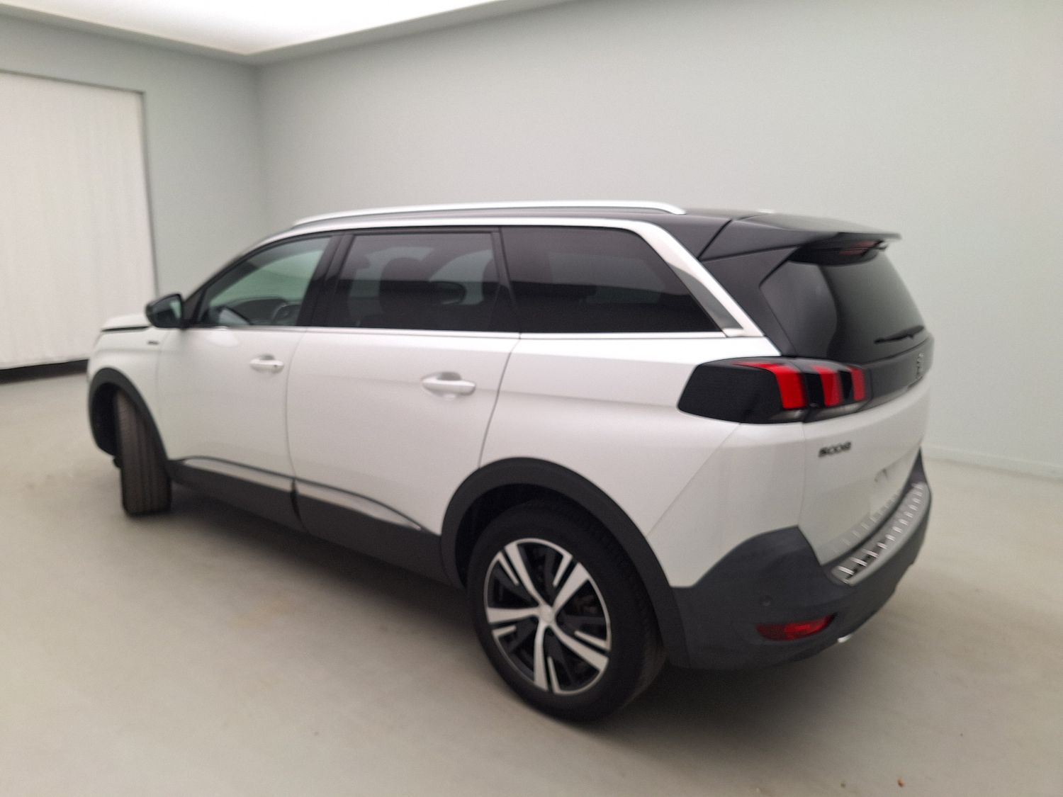 Peugeot, 5008 '16, Peugeot 5008 1.5 BlueHDi 96kW S&S EAT8 GT Line 5d photo