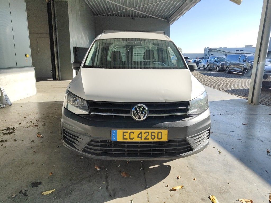 VOLKSWAGEN CADDY MAXI VAN DIESEL - 2015 2.0 CR TDi SCR DSG (EU6) 5d photo