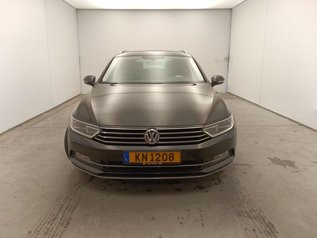 VOLKSWAGEN PASSAT VARIANT DIESEL - 2015 2.0 TDi 150 Highline DSG (EU6.2) 5d photo