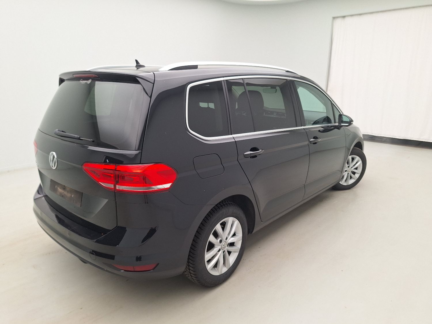 VW, Touran '15, Volkswagen Touran 1.5 TSi Highline DSG 5d photo