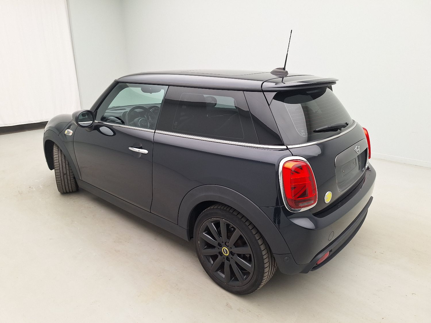 MINI, Mini 3d '14, Mini Cooper SE XL 3d photo