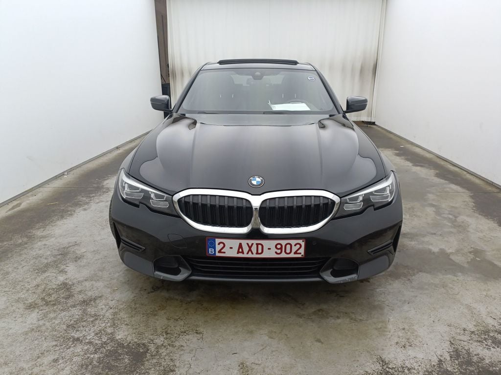 BMW 3 Reeks Berline 320dA (120 kW) 4d photo