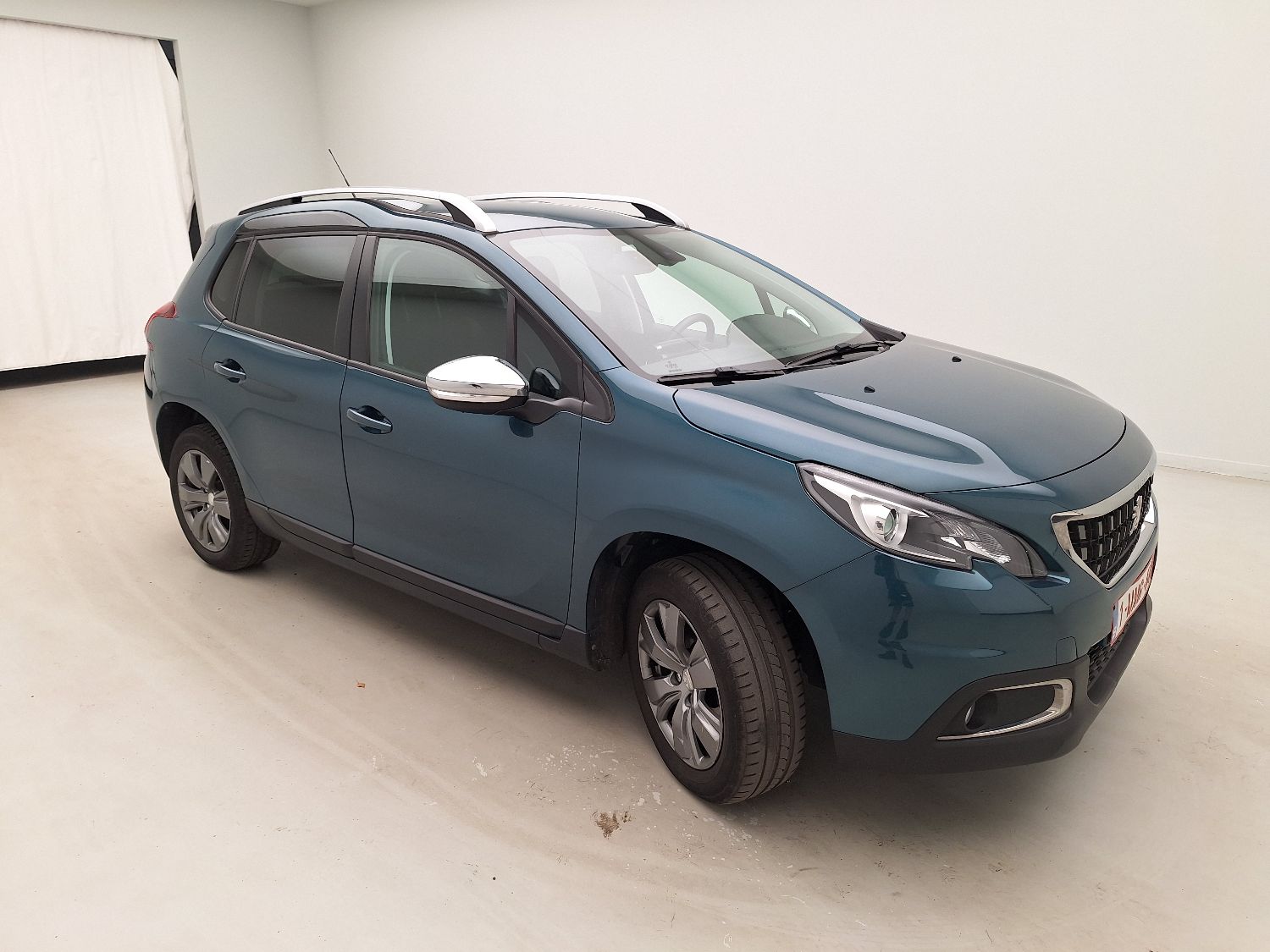 Peugeot, 2008 FL'16, Peugeot 2008 1.2 Puretech 61kW S&S Signature 5d photo