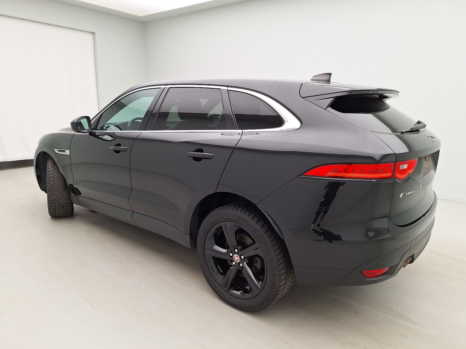 Jaguar, F-Pace, Jaguar F-Pace 2.0D 132kW 4x4 Aut. Prestige 5d photo