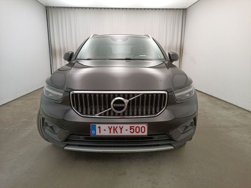 Volvo XC40 T5 Twin Engine Momentum Pro 5d photo