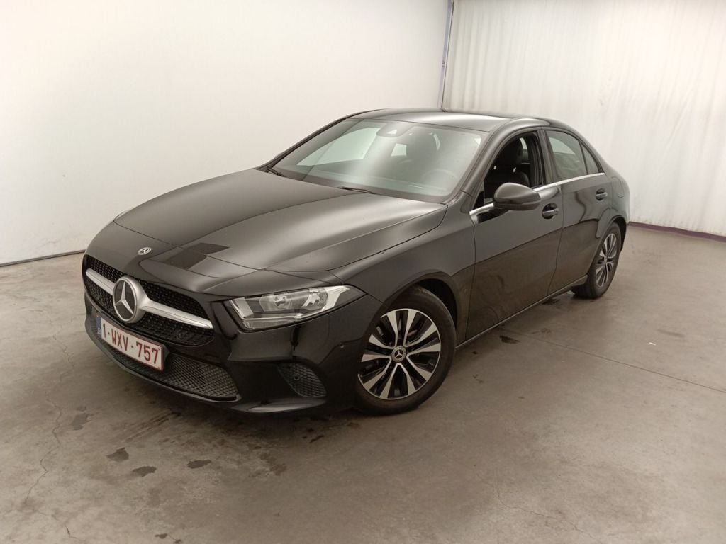 Mercedes-Benz A-Klasse Limousine A 200 Business Solution 4d