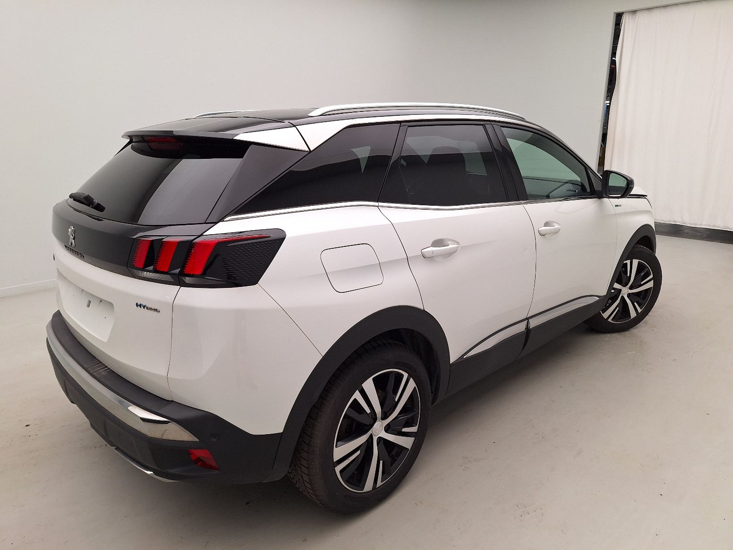 Peugeot, 3008 '16, Peugeot 3008 Hybrid 225 e-Auto8 GT Line 5d photo