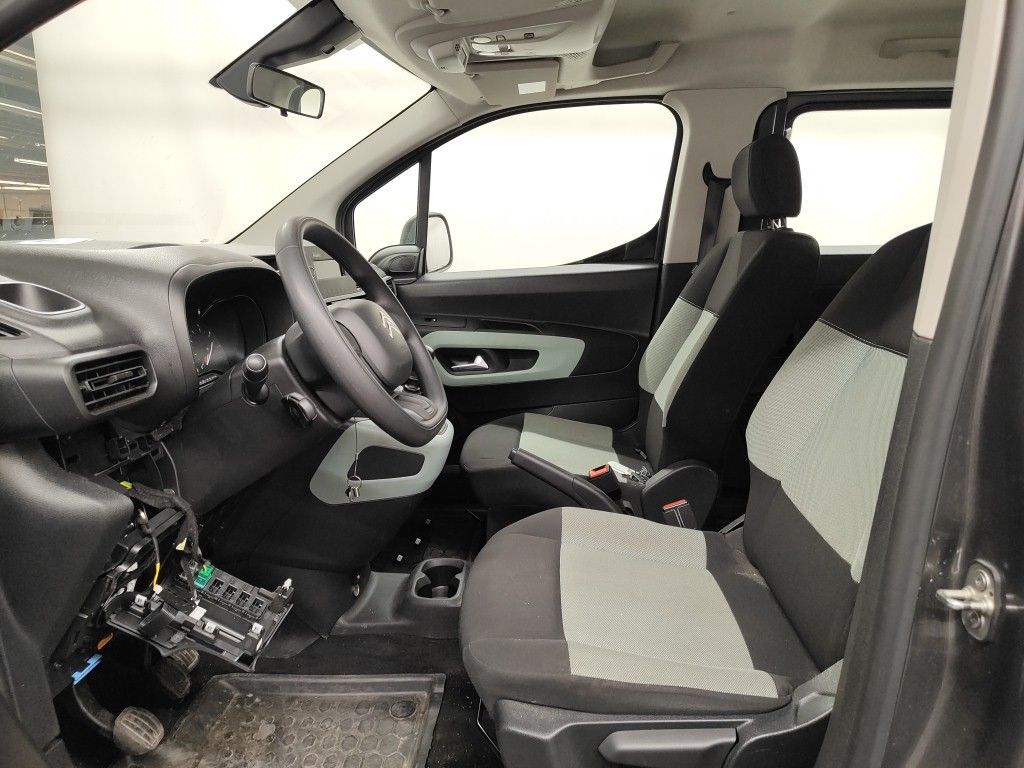 Citroën Berlingo Multispace 1.2 PureTech 110 MAN6 S&S Live M 5d photo