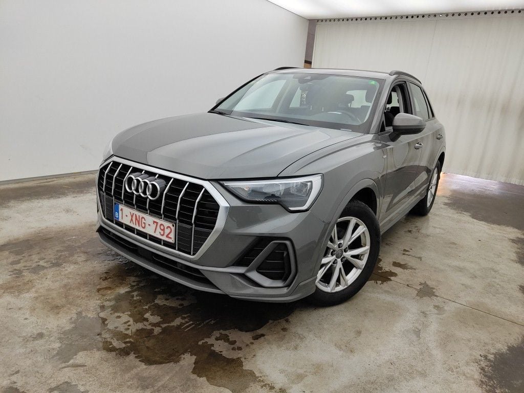 Audi Q3 35 TDI S tronic S line 5d