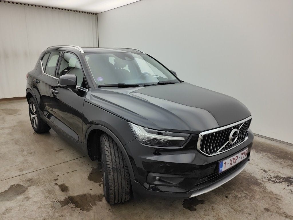 Volvo XC40 T5 Twin Engine Momentum Pro 5d photo