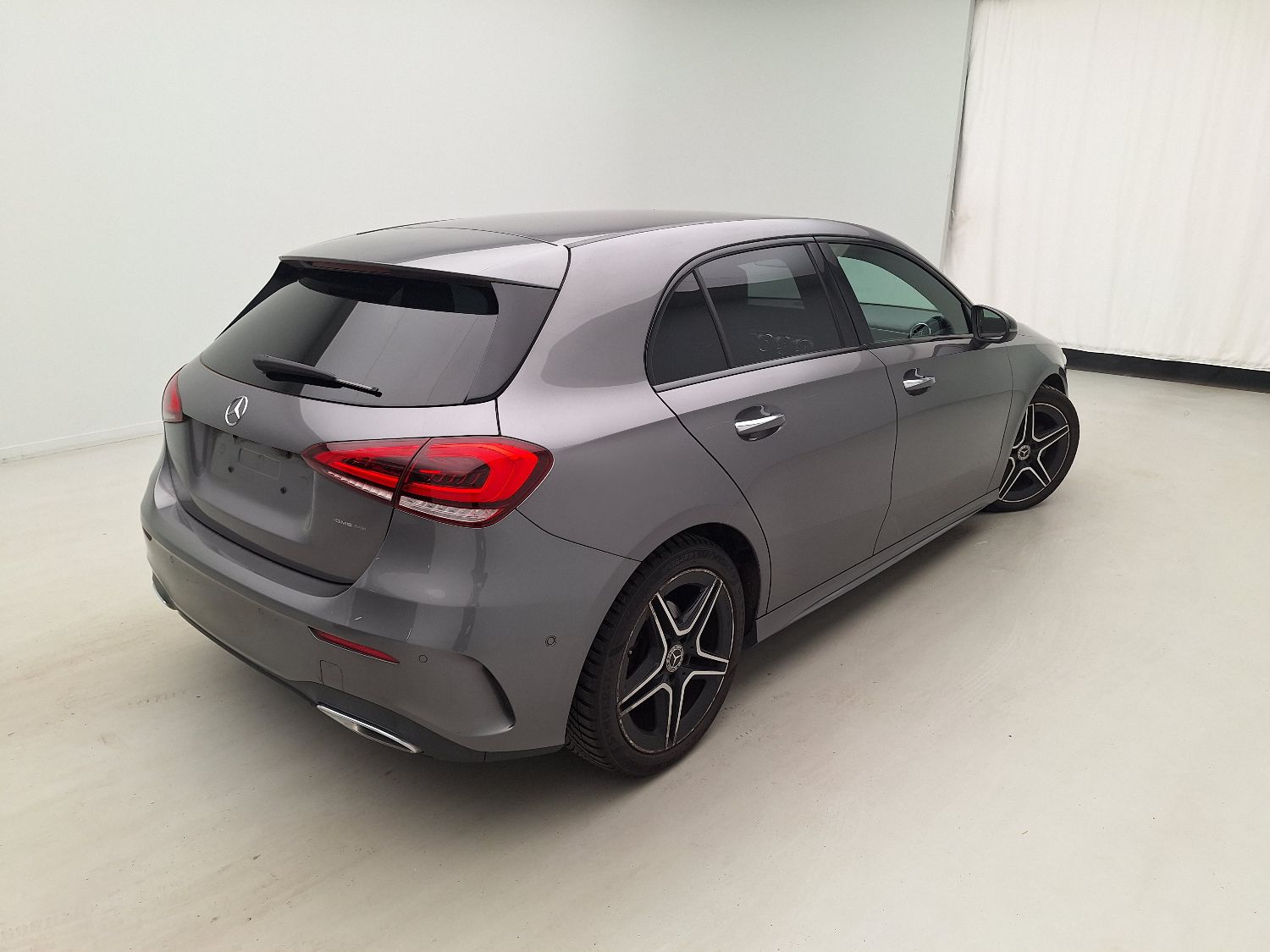 Mercedes, A-Class '18, Mercedes-Benz A-Klasse A 180 d DCT Launch Edition photo