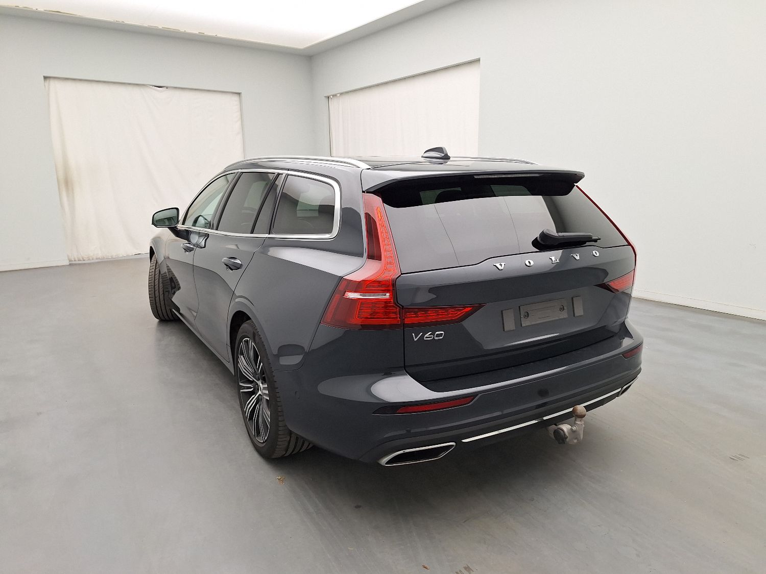 Volvo, V60 '18, Volvo V60 D3 Geartronic Inscription 5d photo