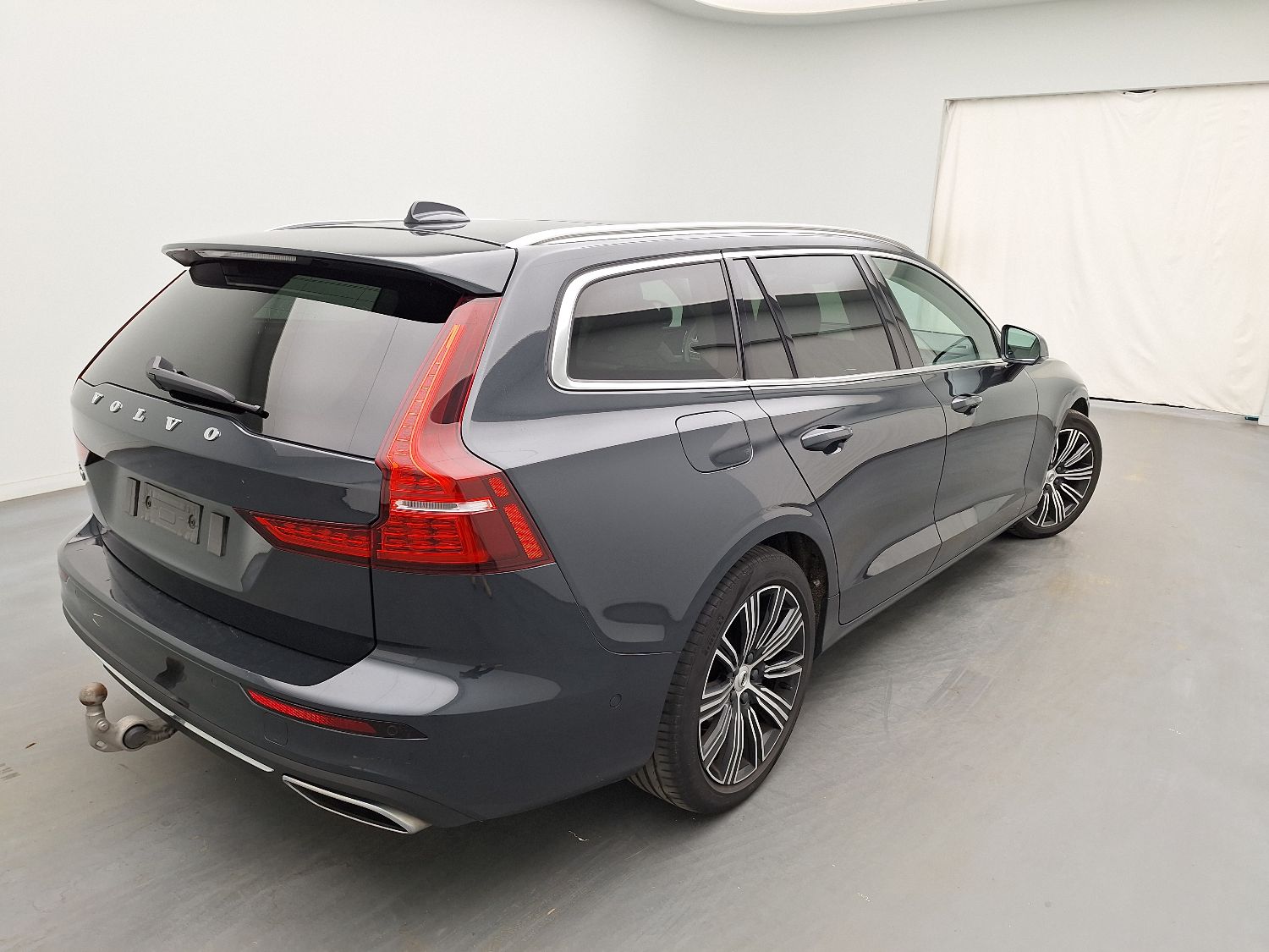 Volvo, V60 '18, Volvo V60 D3 Geartronic Inscription 5d photo