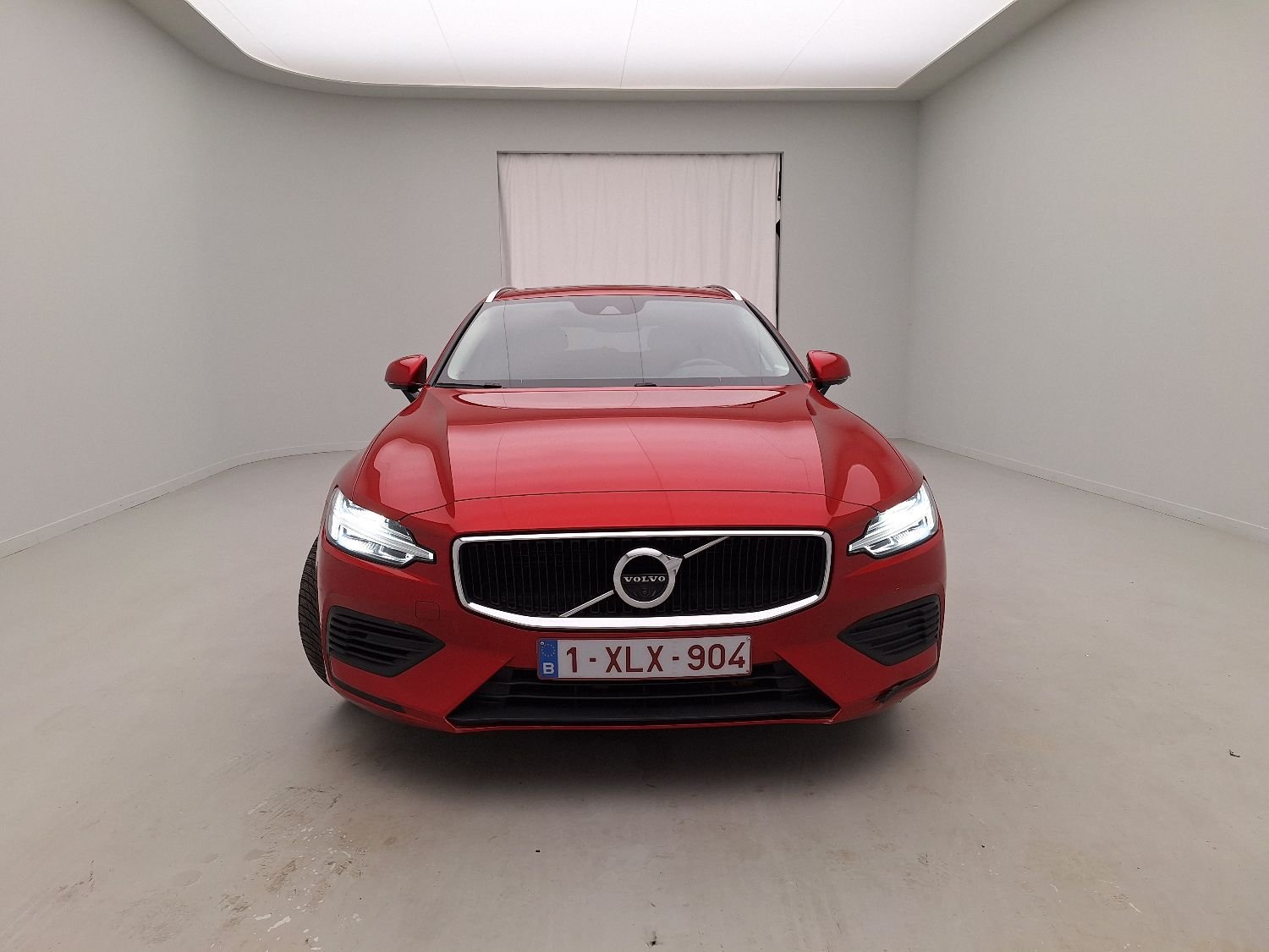 Volvo, V60 '18, Volvo V60 T6 PHEV 4x4 Geartronic Momentum Pro 5d