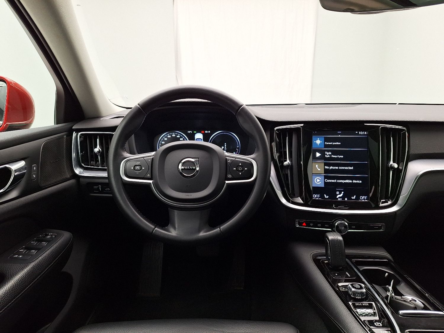 Volvo, V60 '18, Volvo V60 T6 PHEV 4x4 Geartronic Momentum Pro 5d photo