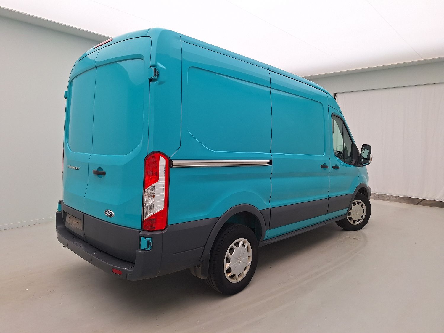 Ford, _Transit GB '13, Ford Transit 350M 2.0TD 130pk 96kW A6 Trend 4d photo