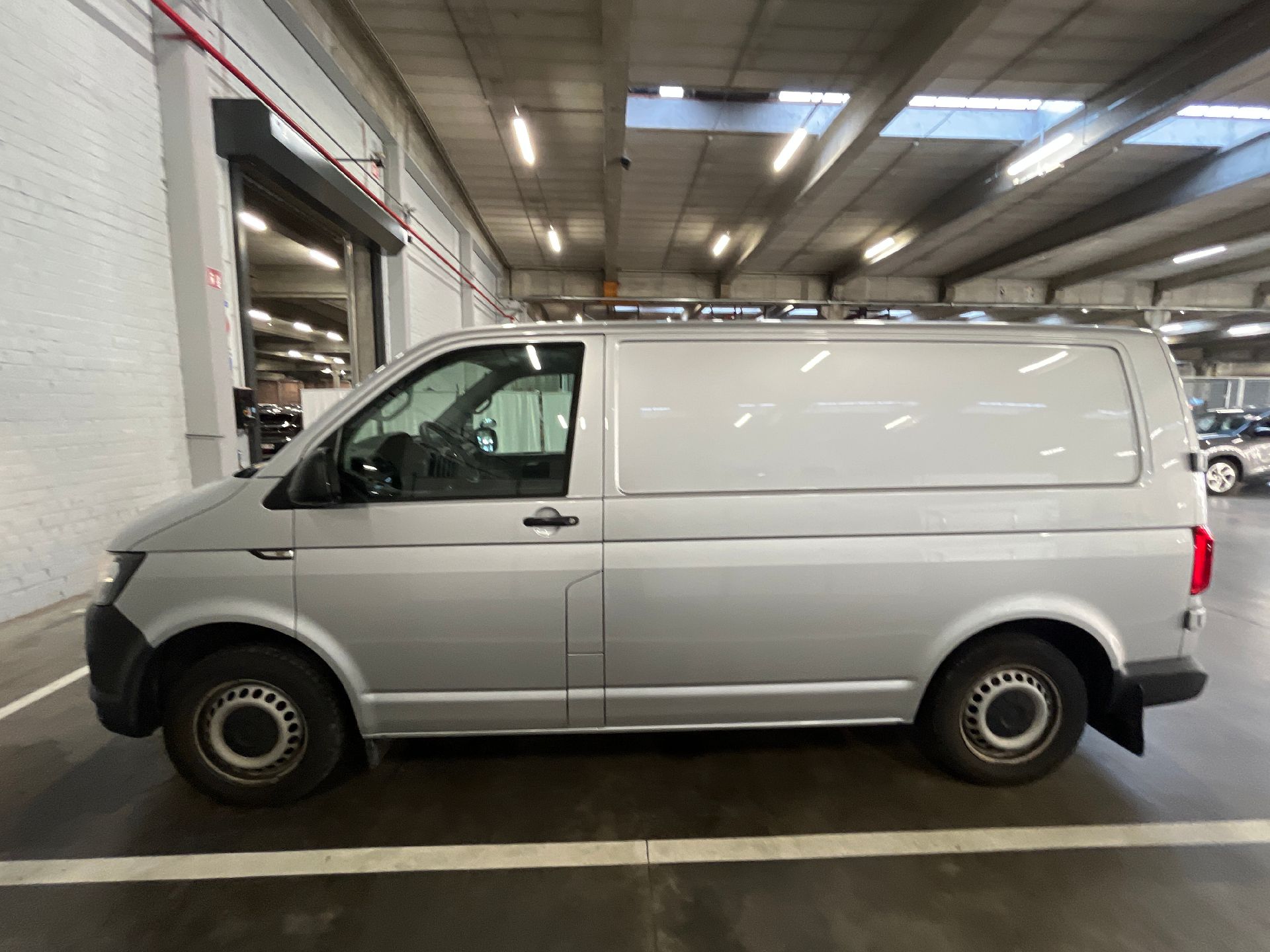 VW, _Transporter '15, Volkswagen Transporter 2.0 TDi EU6 SCR BMT 110/150 photo