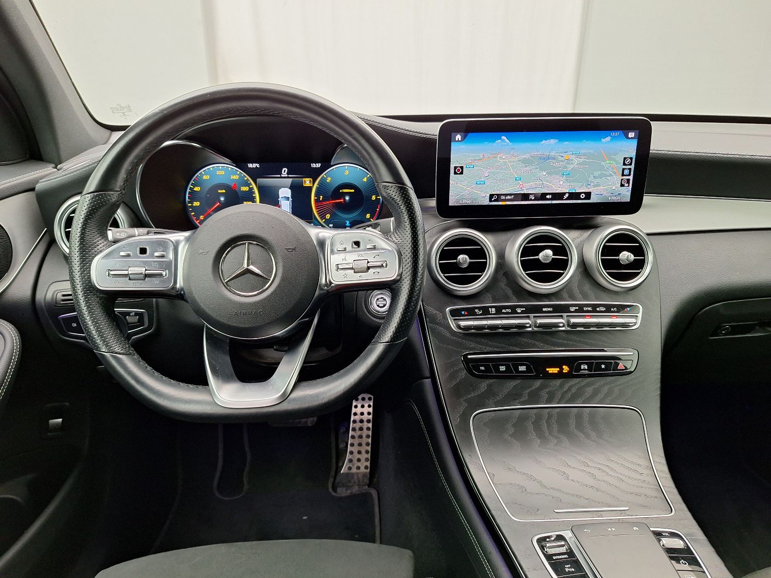 Mercedes, GLC FL'19, Mercedes-Benz GLC GLC 200 d Business Solution 5d photo