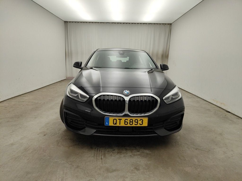 BMW 1 HATCH DIESEL - 2019 116 d 115 (EU6AP) 5d photo