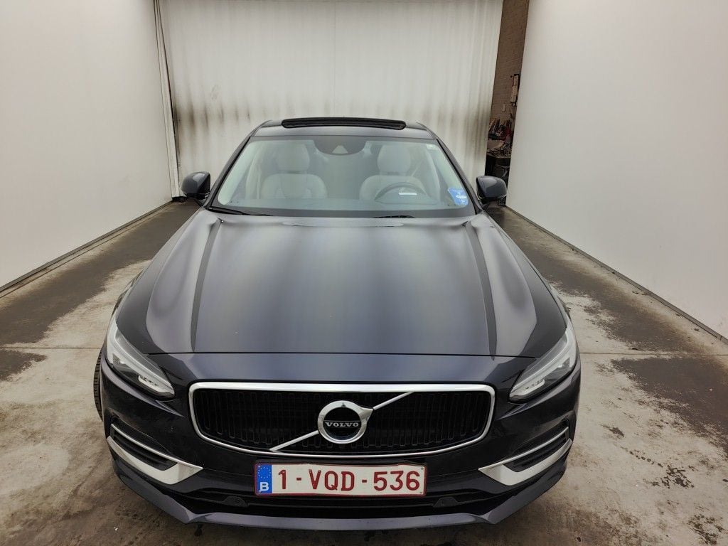 Volvo S90 T8 e4x4 Geartronic Momentum 4d photo