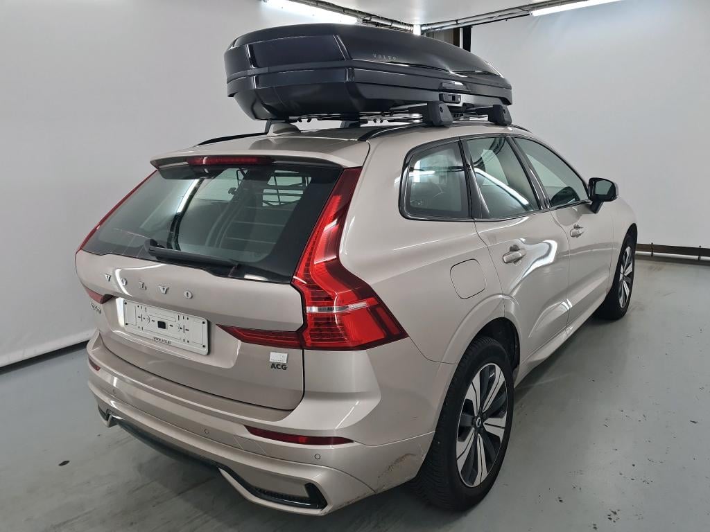 VOLVO XC60 2.0 T6 PHEV PLUS DARK AUTO 4WD Convenience Travel photo