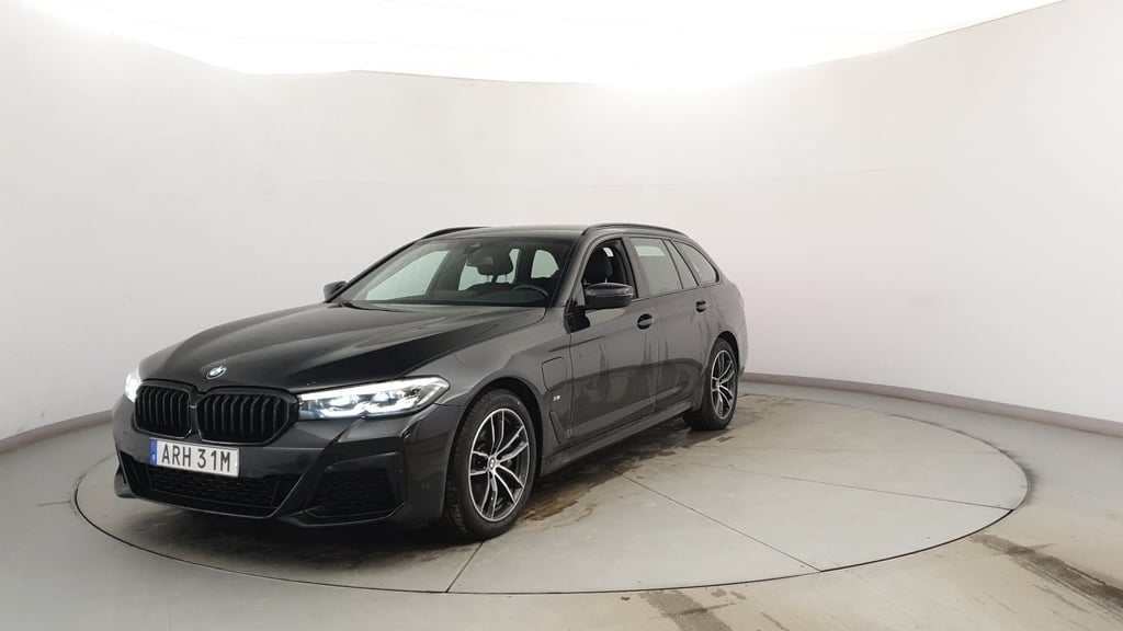 Bmw M SPORTPKT, dragkrok, navigation, backkamera 530E XDRIVE TOURING