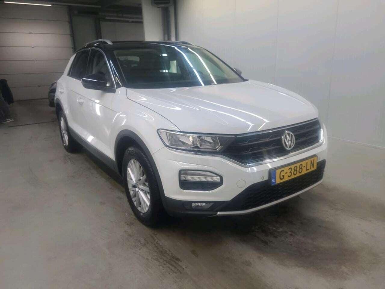 VOLKSWAGEN T-Roc 1.5 T photo