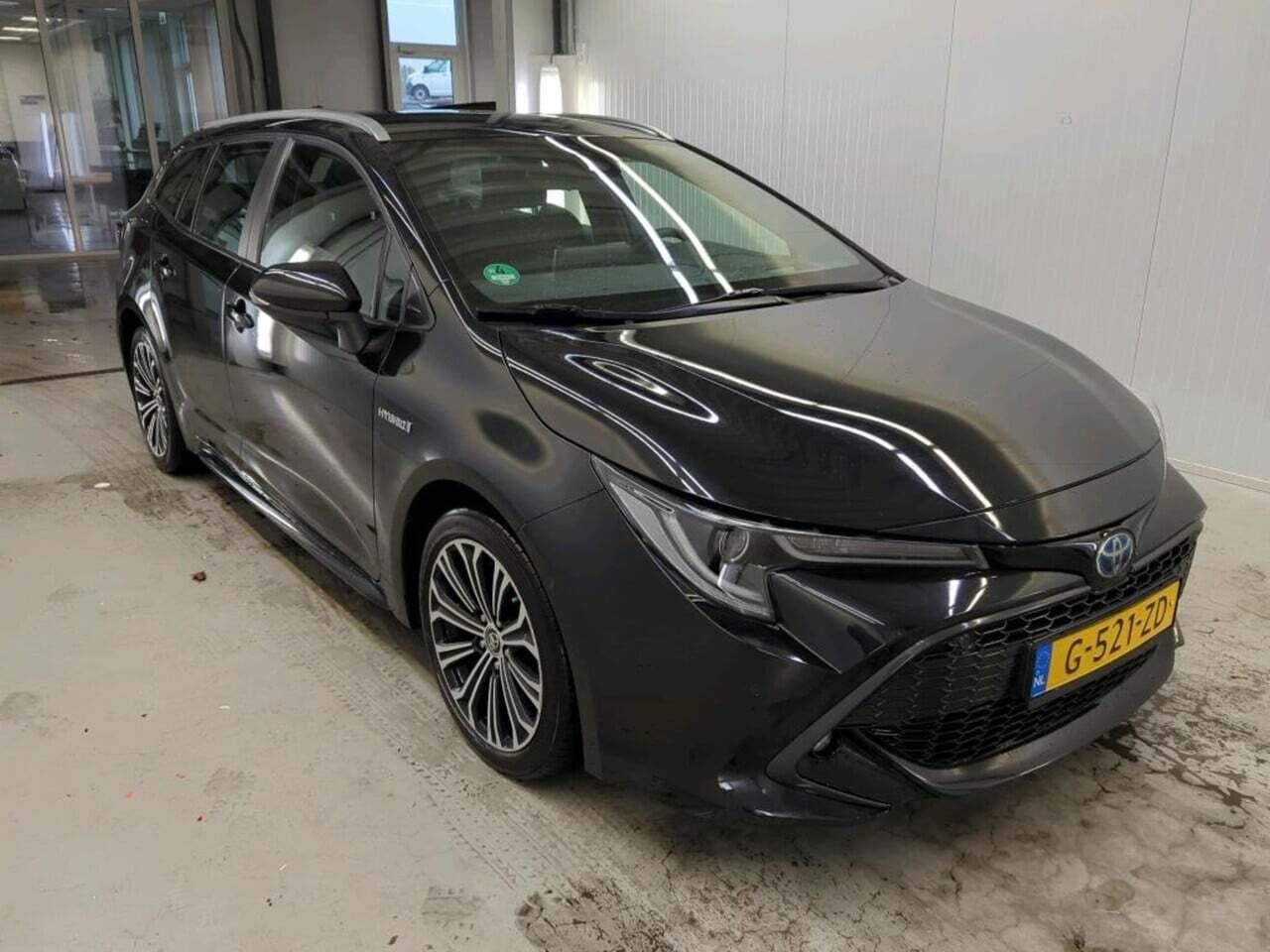 TOYOTA Corolla Touring Sports 2.0 photo