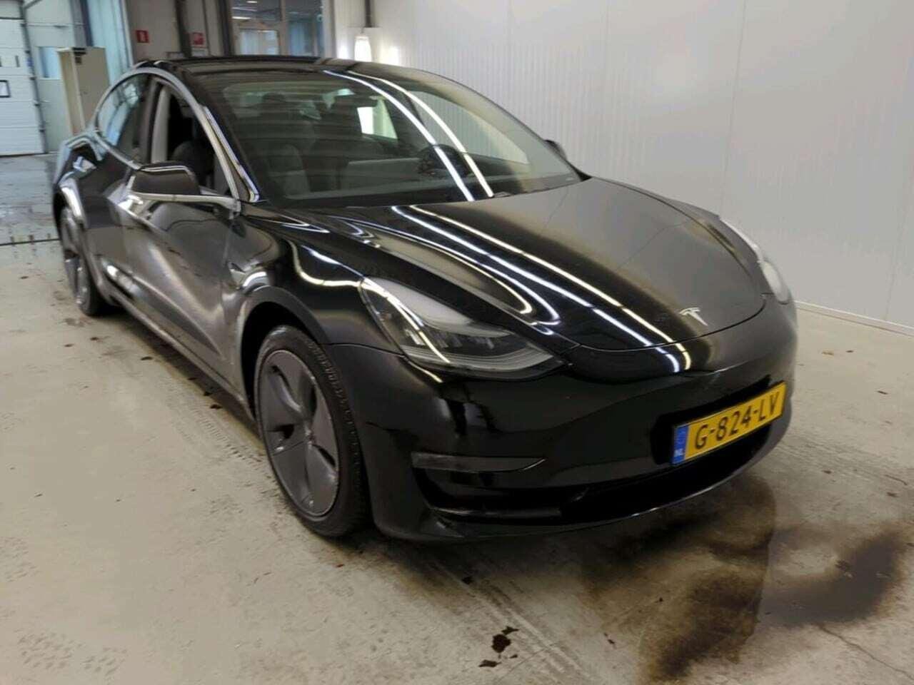 Tesla Model 3 Long R photo