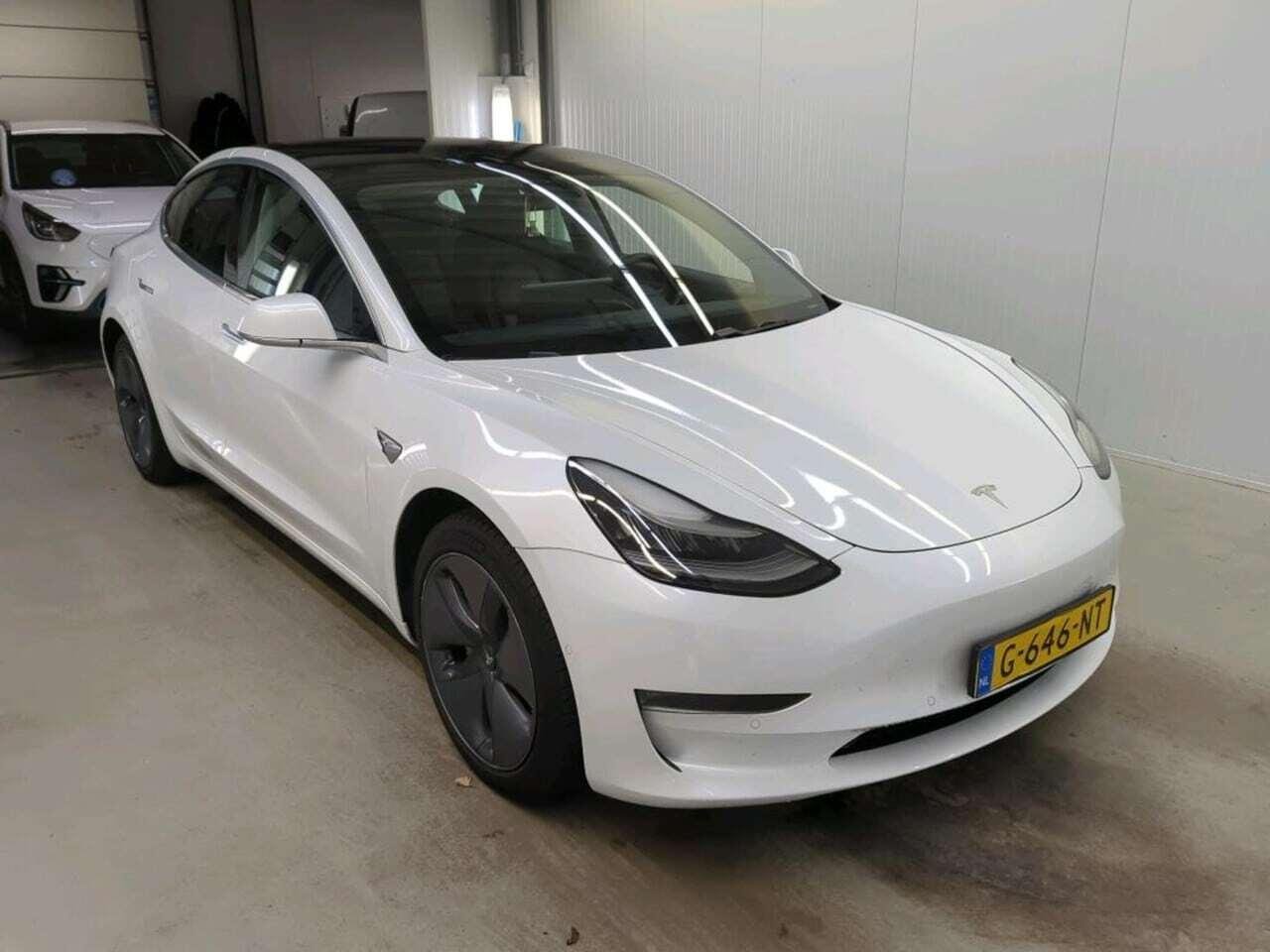 Tesla Model 3 Long R photo