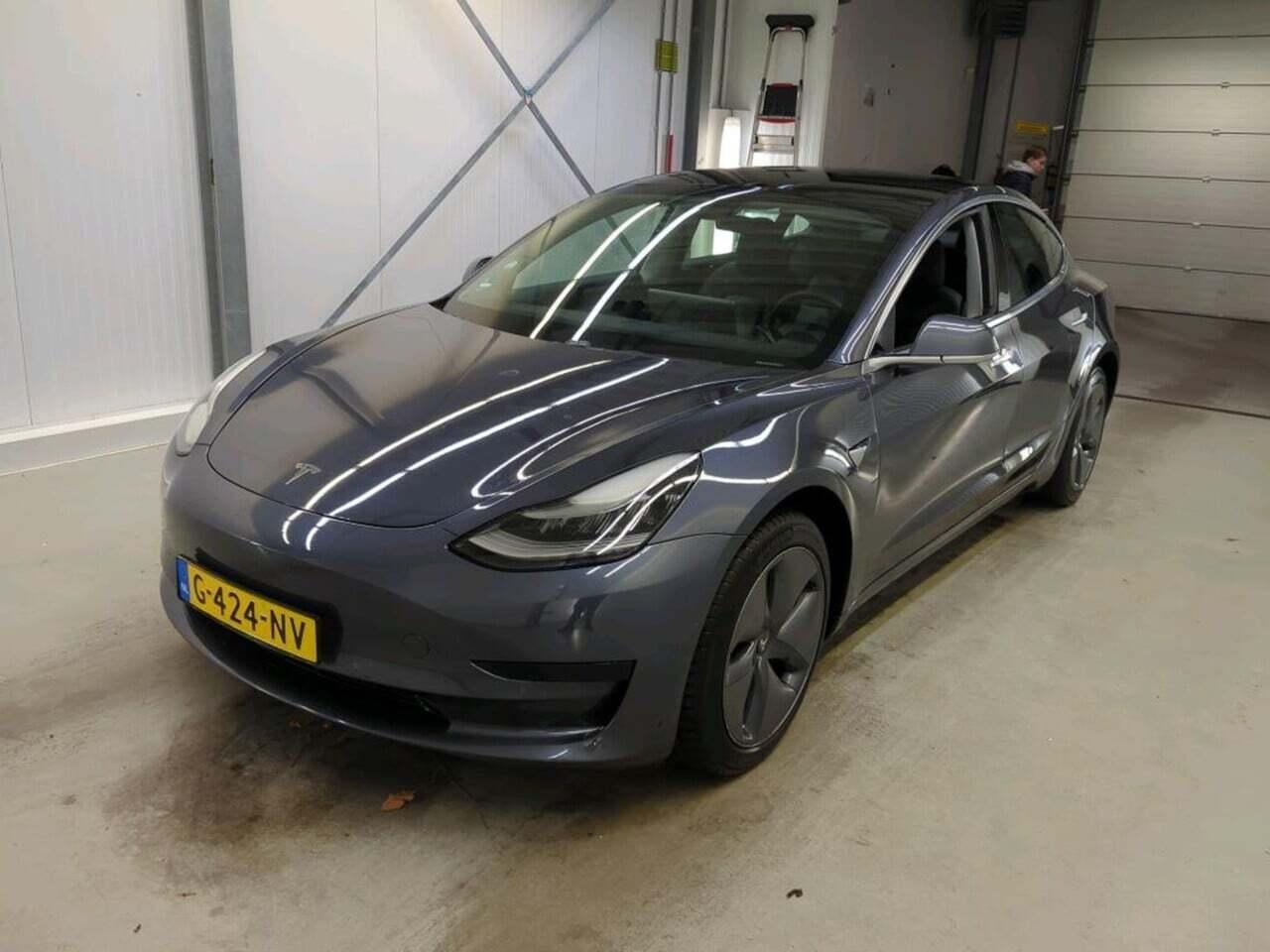 Tesla Model 3 Standard R