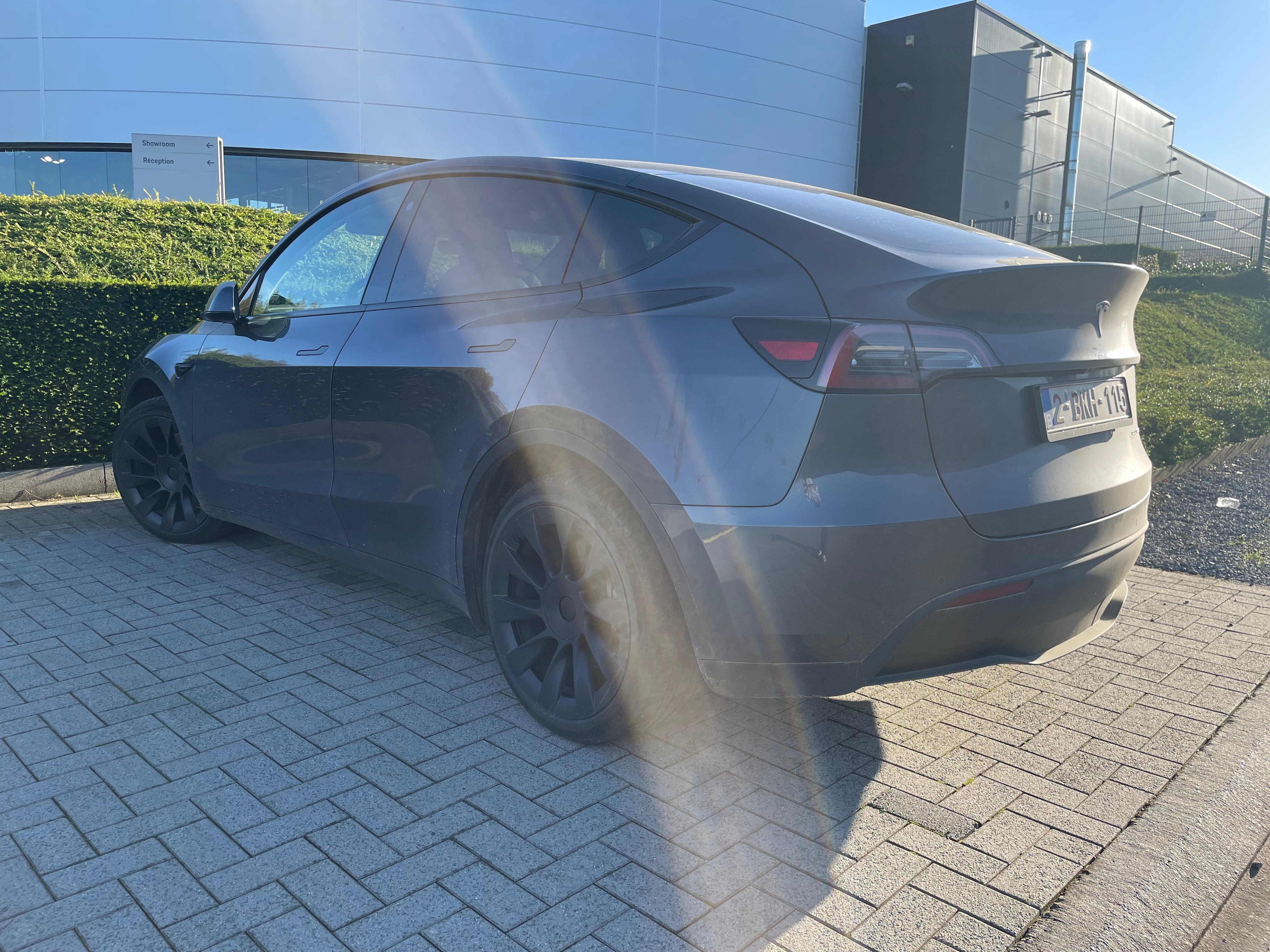 TESLA Model Y Model Y 72.5 kWh Standard Range photo