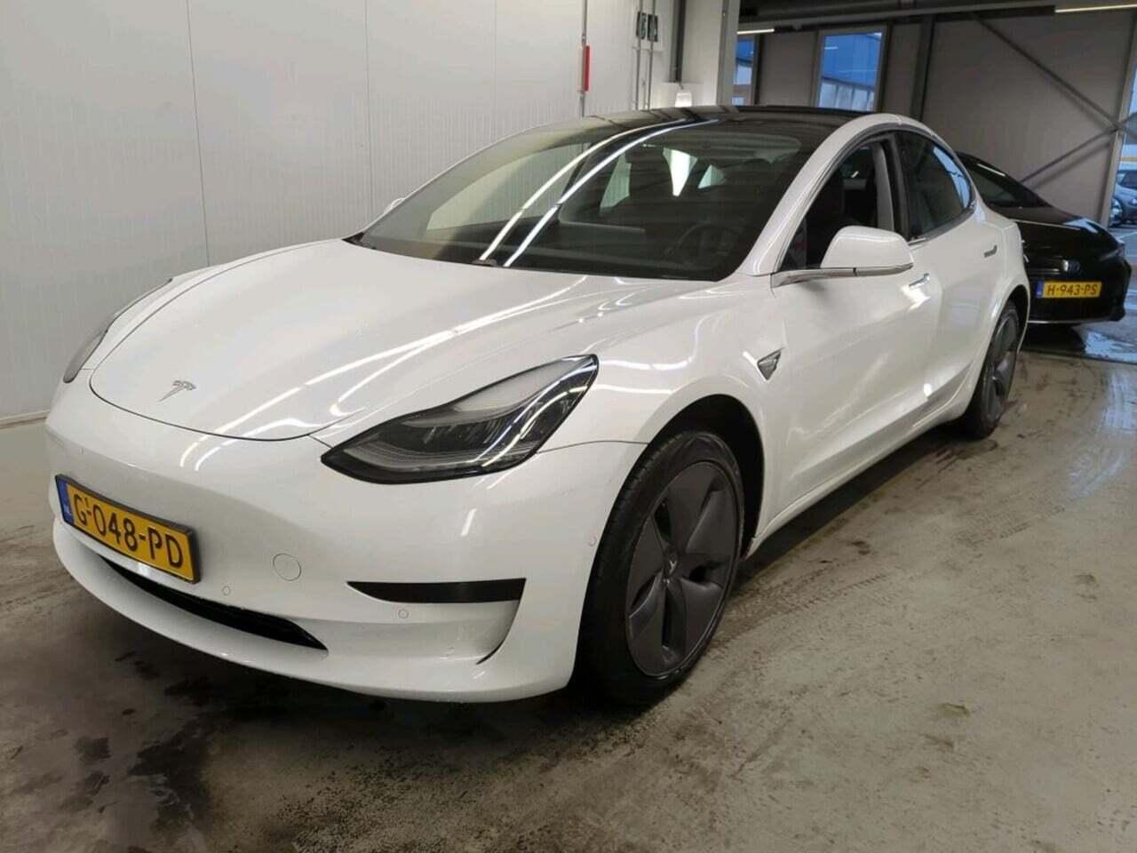 Tesla Model 3 Standard R