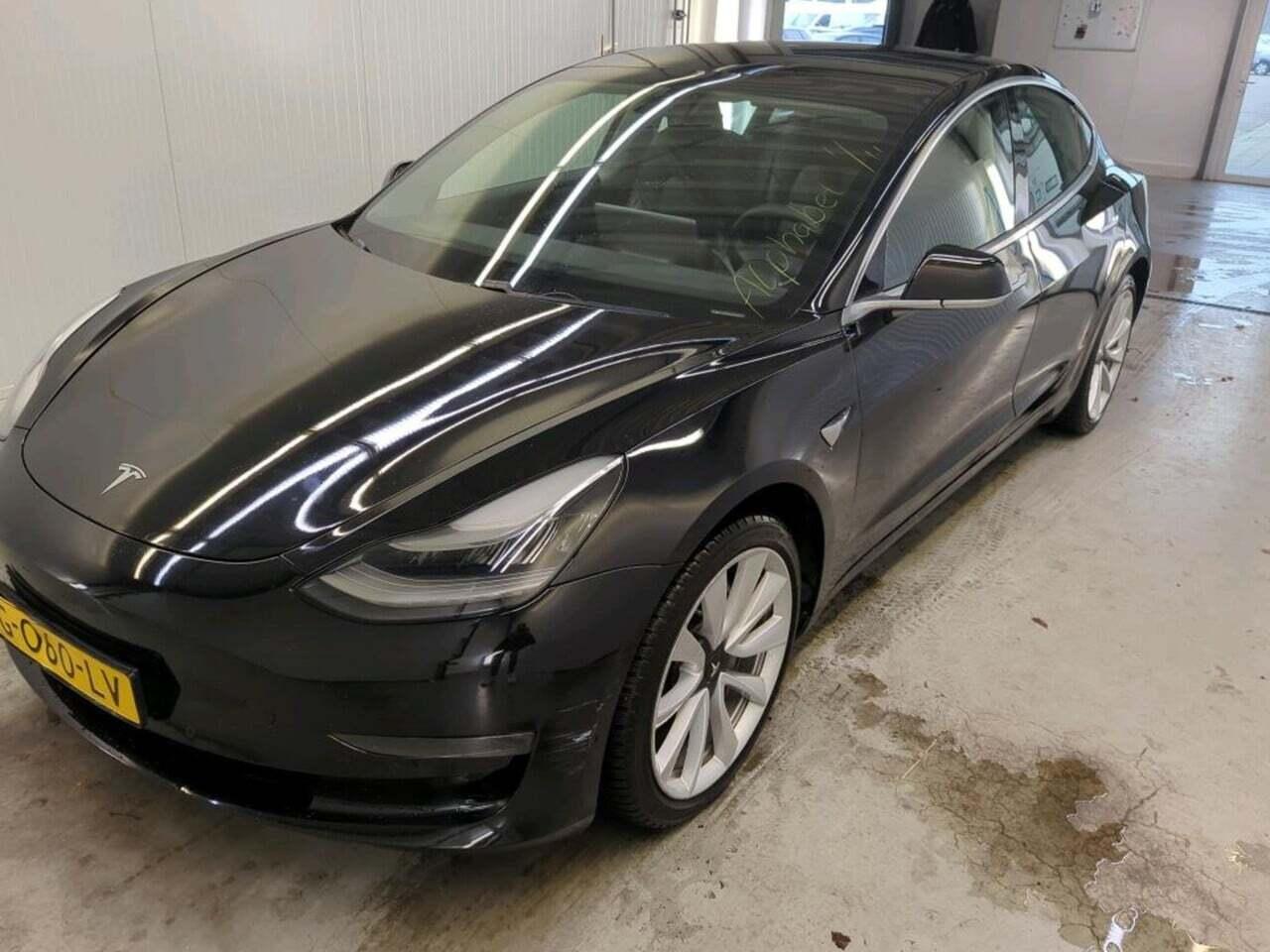 Tesla Model 3 Standard R