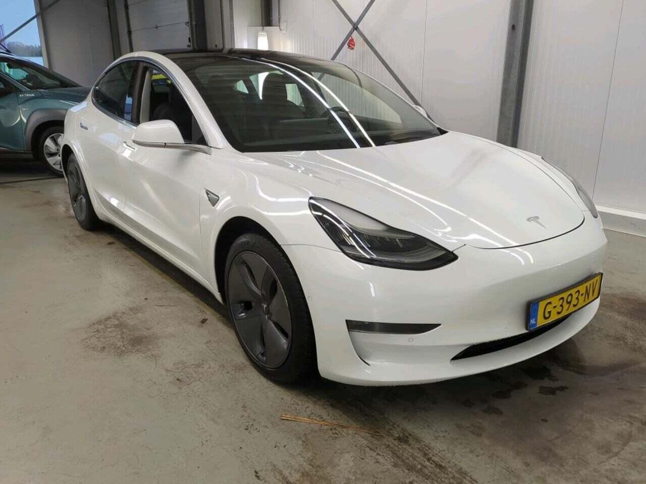 Tesla Model 3 Long R photo