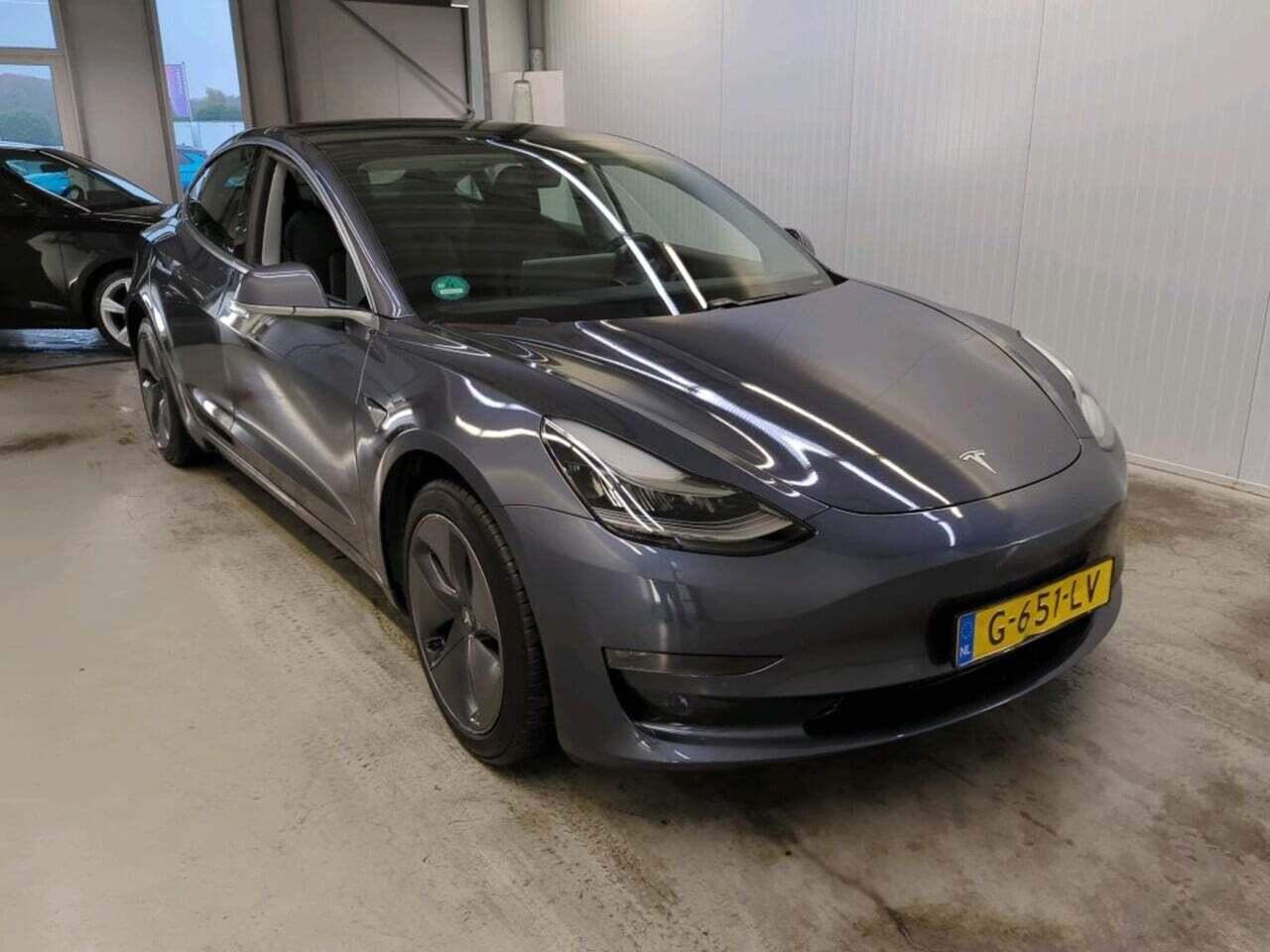 Tesla Model 3 Long R photo