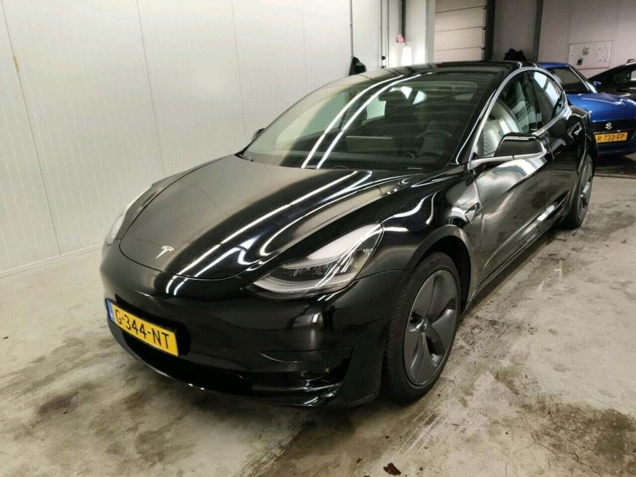 Tesla Model 3 Standard R