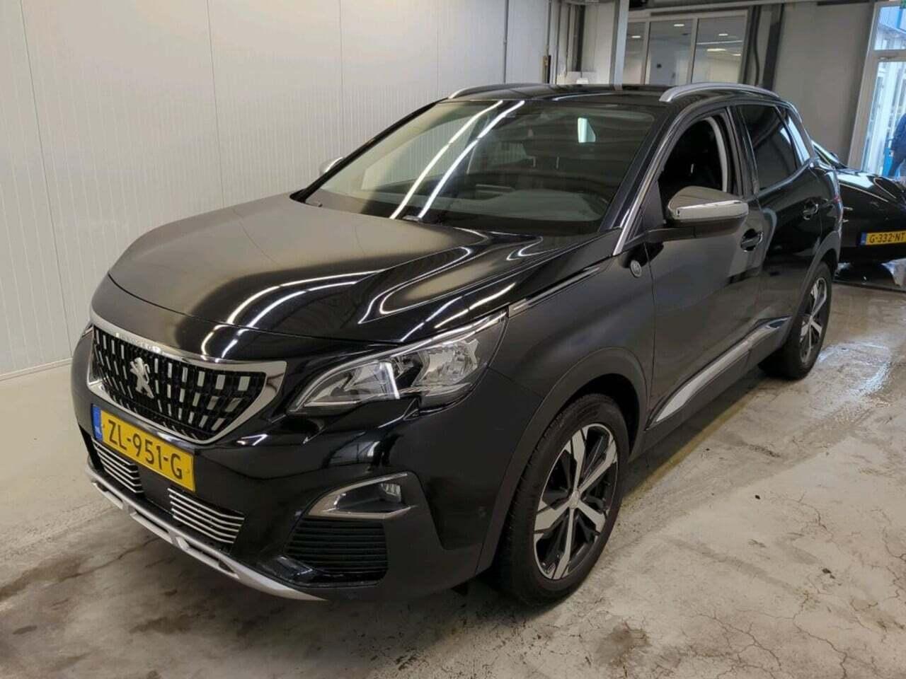 PEUGEOT 3008 1.2