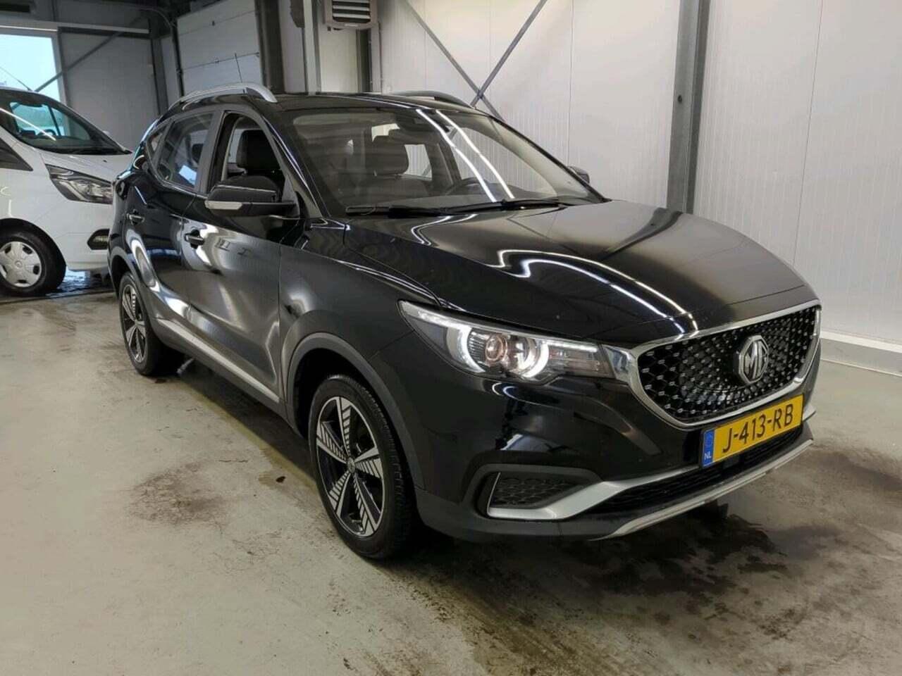 MG ZS EV photo