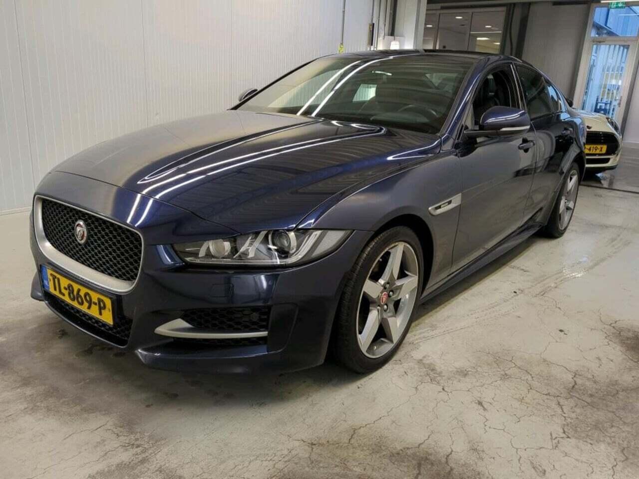 Jaguar XE 2.0