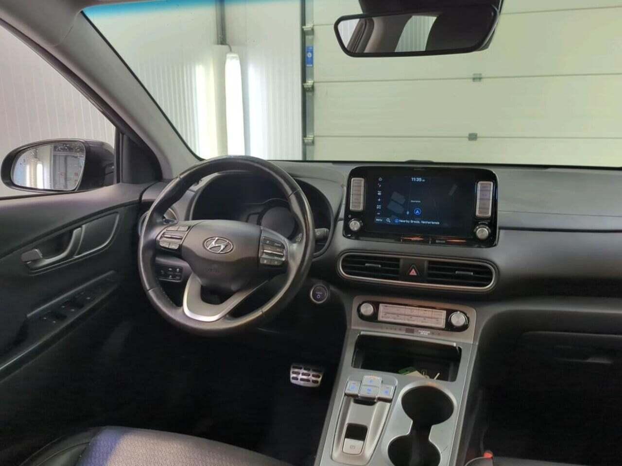 HYUNDAI Kona EV Premium 64 kWh photo