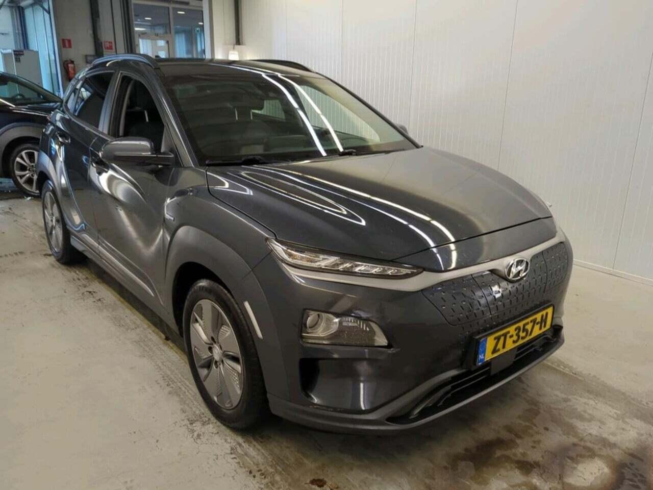 HYUNDAI Kona EV Premium 64 kWh photo