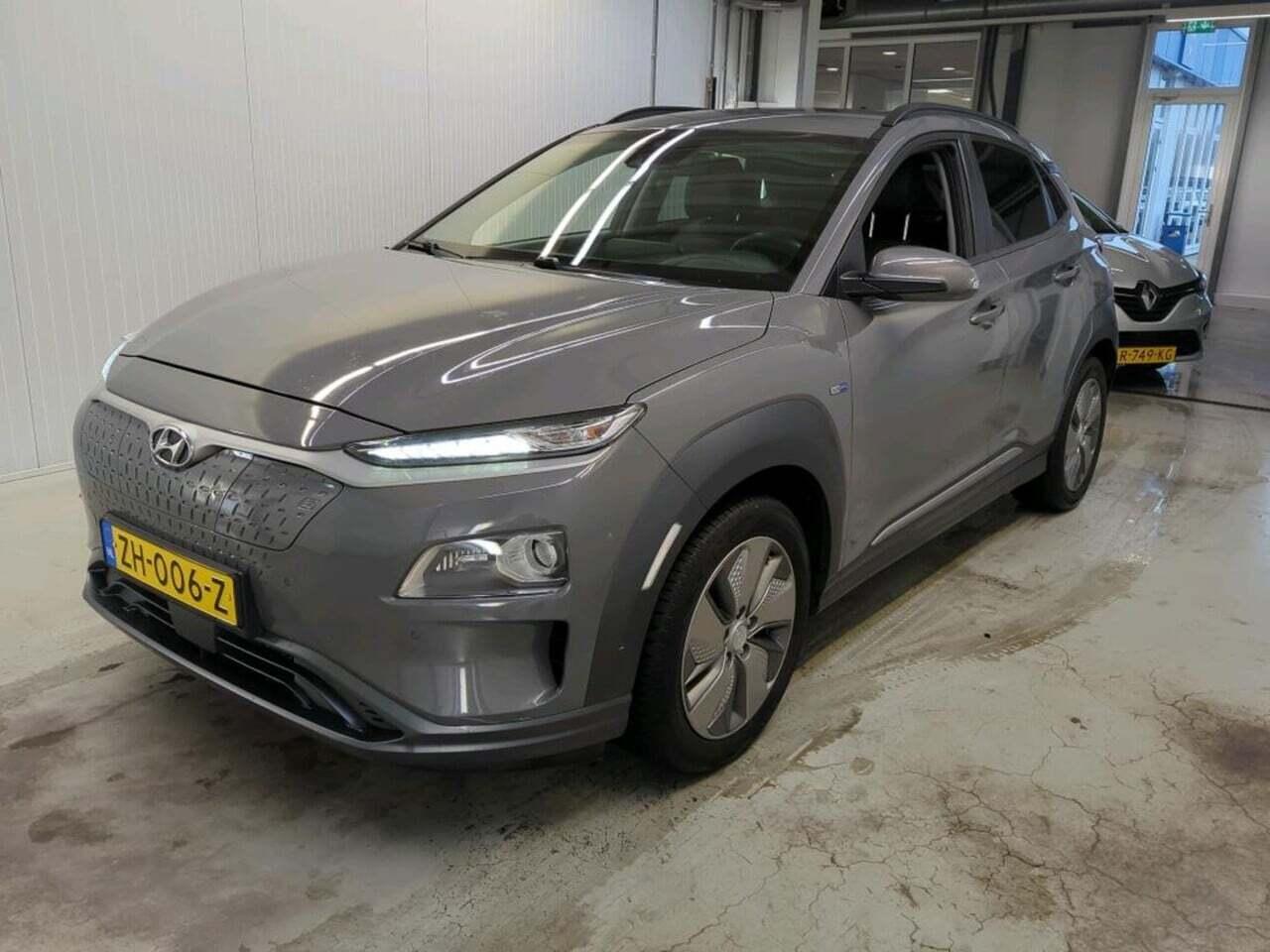 HYUNDAI Kona EV