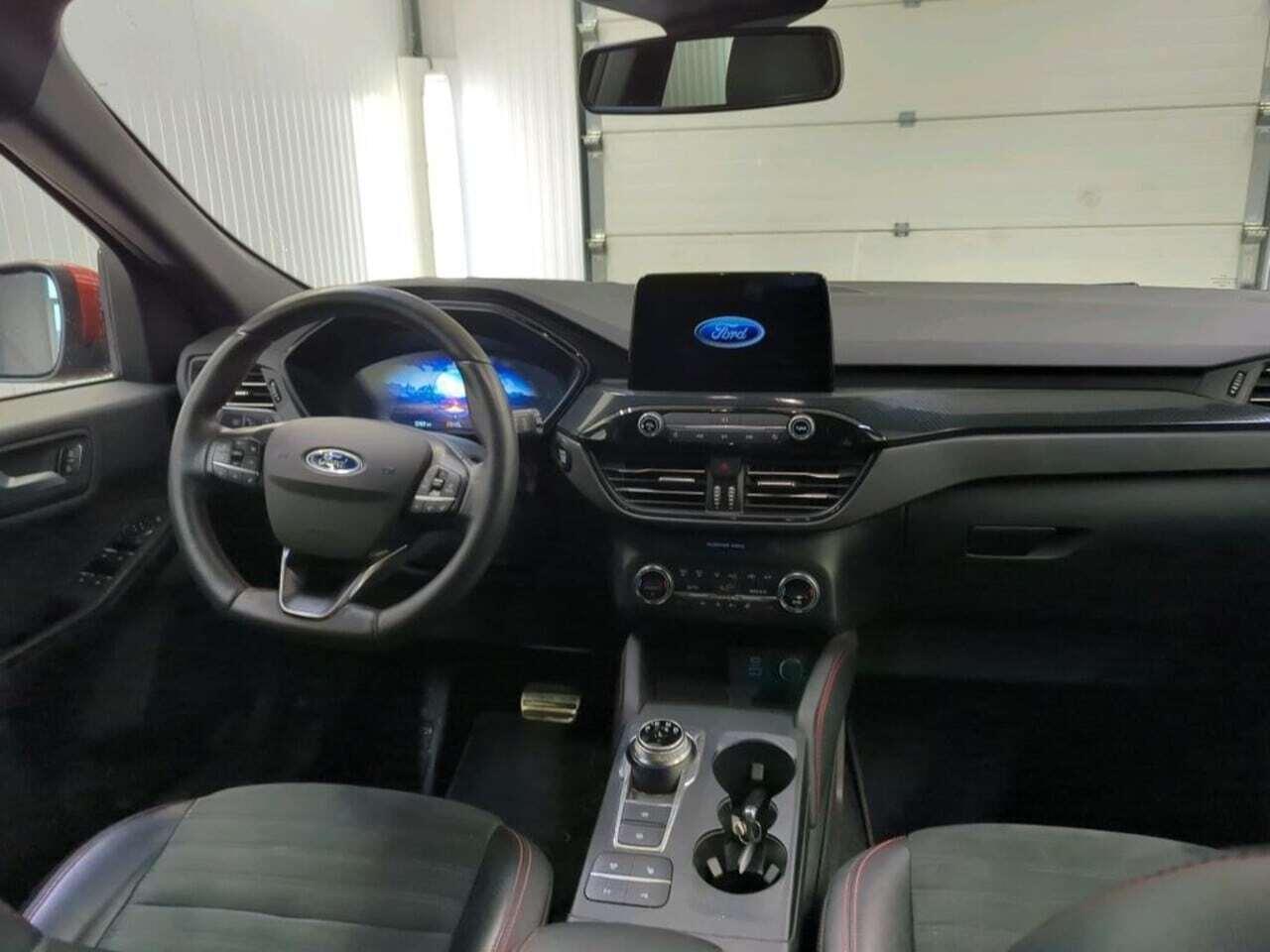 FORD KUGA 2.5 photo