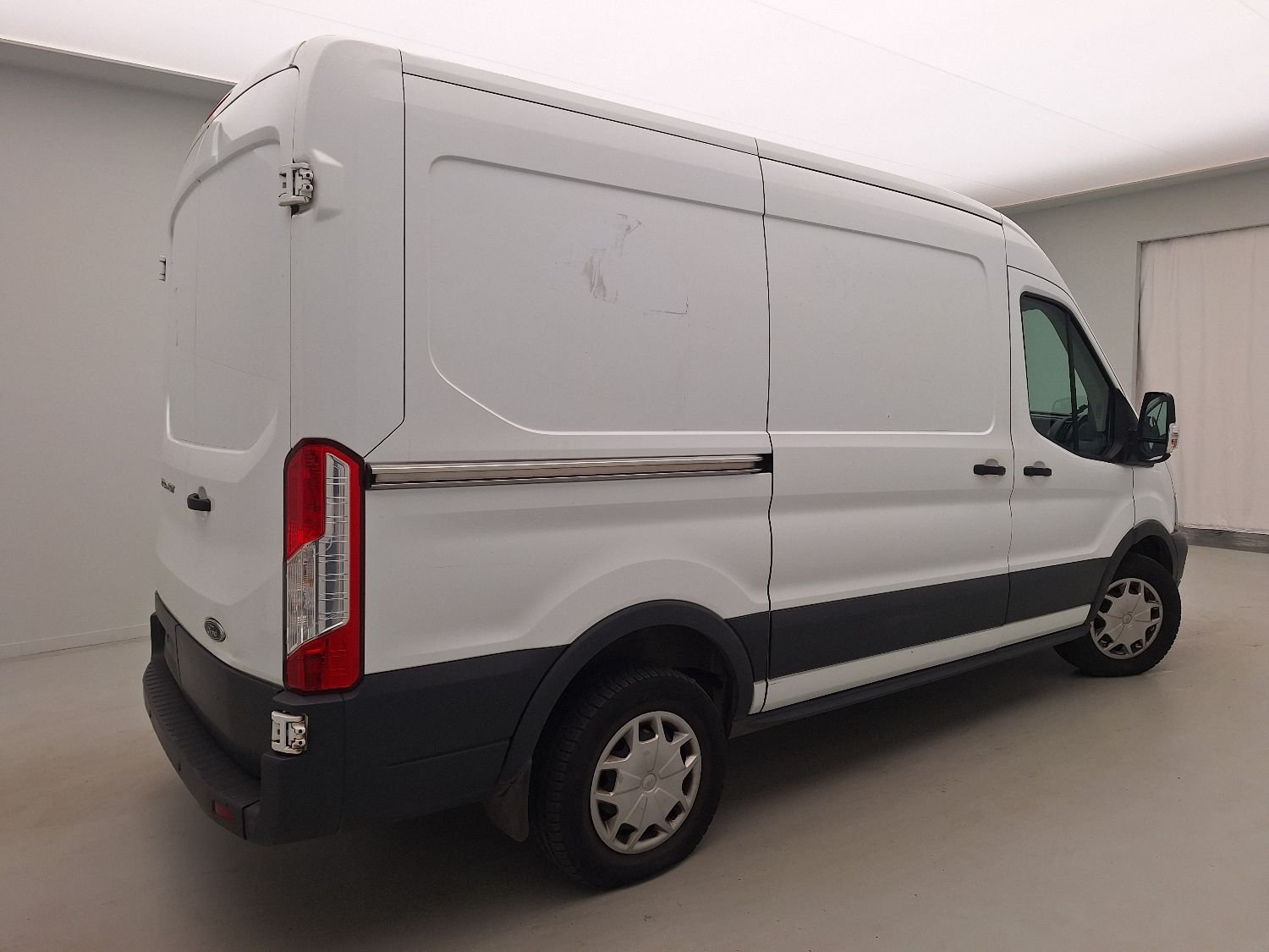 Ford, _Transit GB '13, Ford Transit 350M 2.0TD 130pk 96kW M6 Trend 4d photo